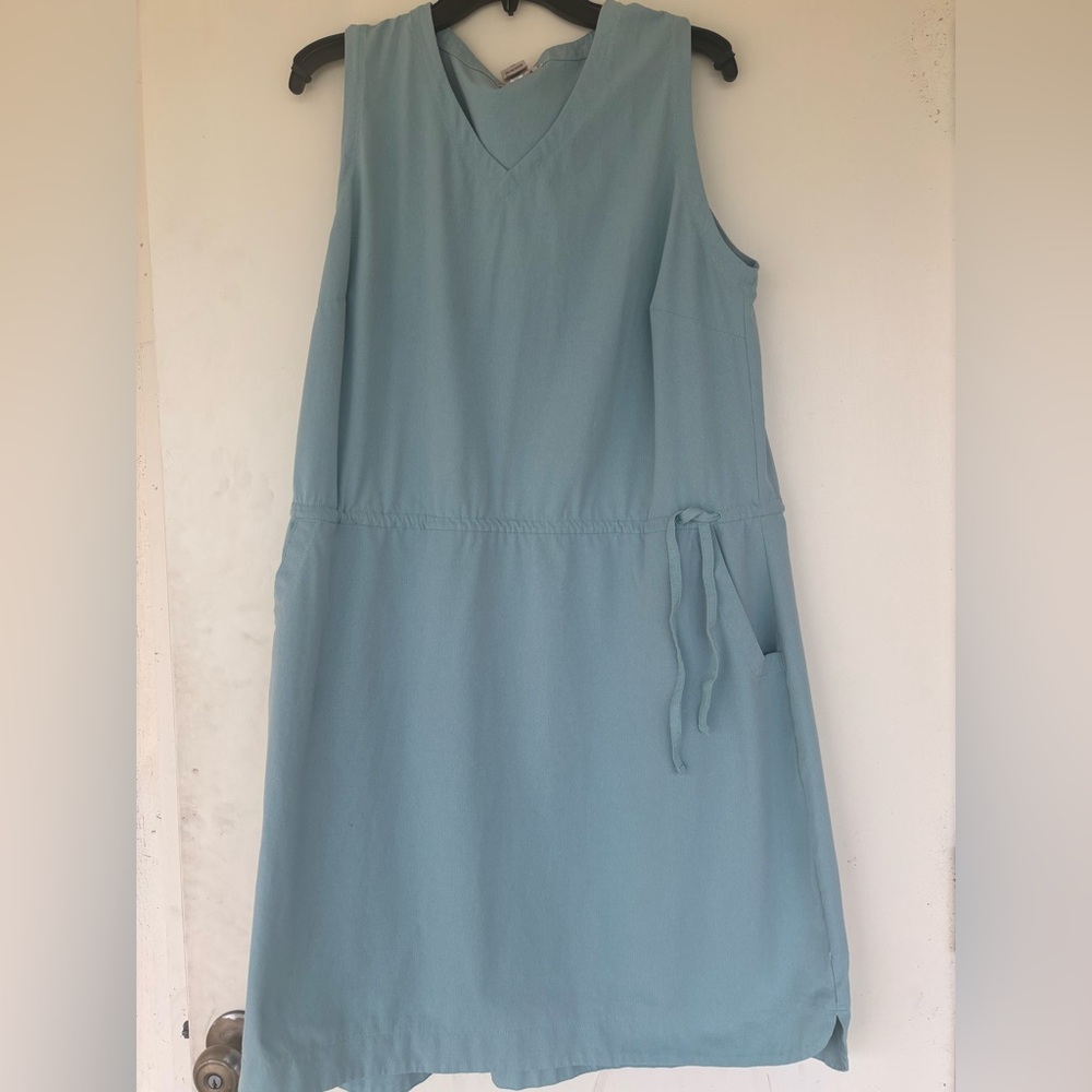 Sleeveless V-Neck Light Blue Women's Dress with Side Tie